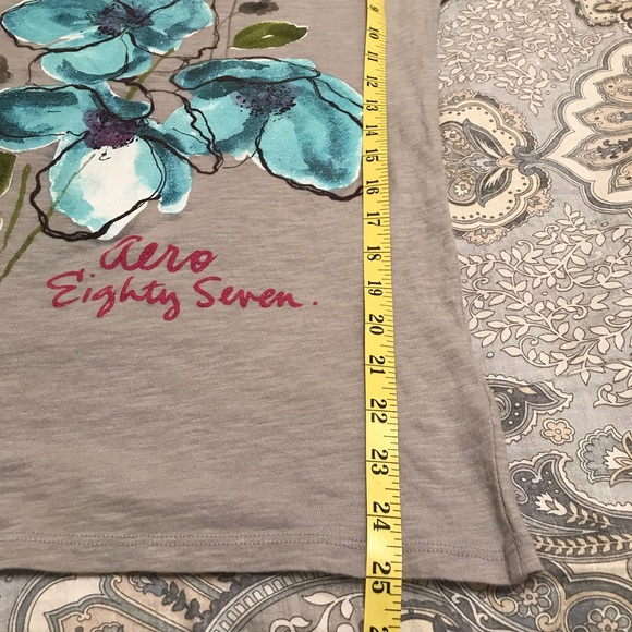 Aeropostale Gray V Neck Junior Medium T-shirt - Picture 6 of 11